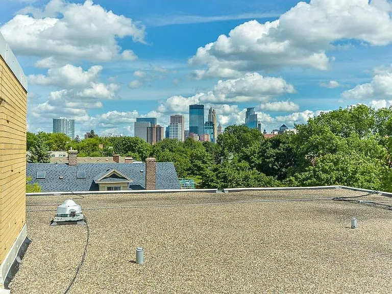 2500 Blaisdell Ave #309 — Photo 2