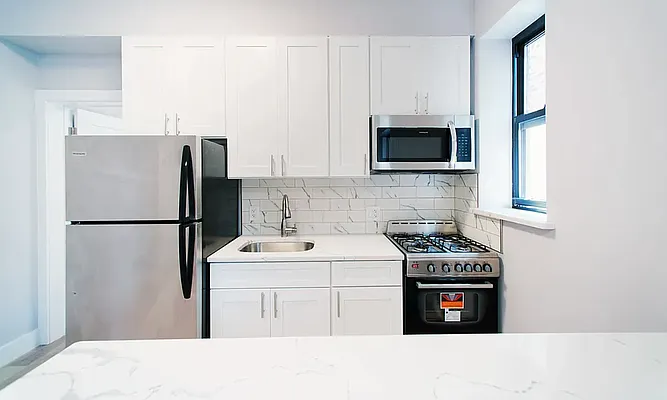 Rented by REAL New York | media 11