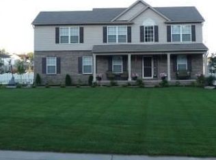 8260 Loon Ln, Grand Blanc, MI 48439