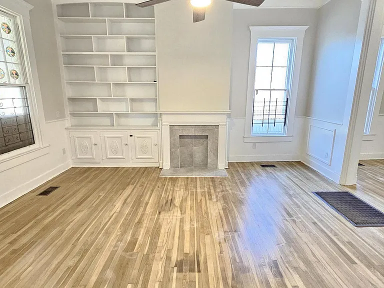 1711 Cherry St — Photo 3