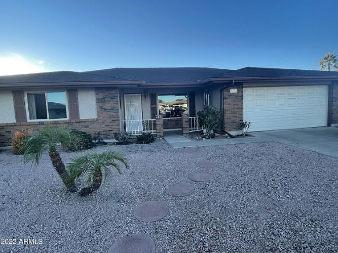 1st image of 208 N 65th Pl