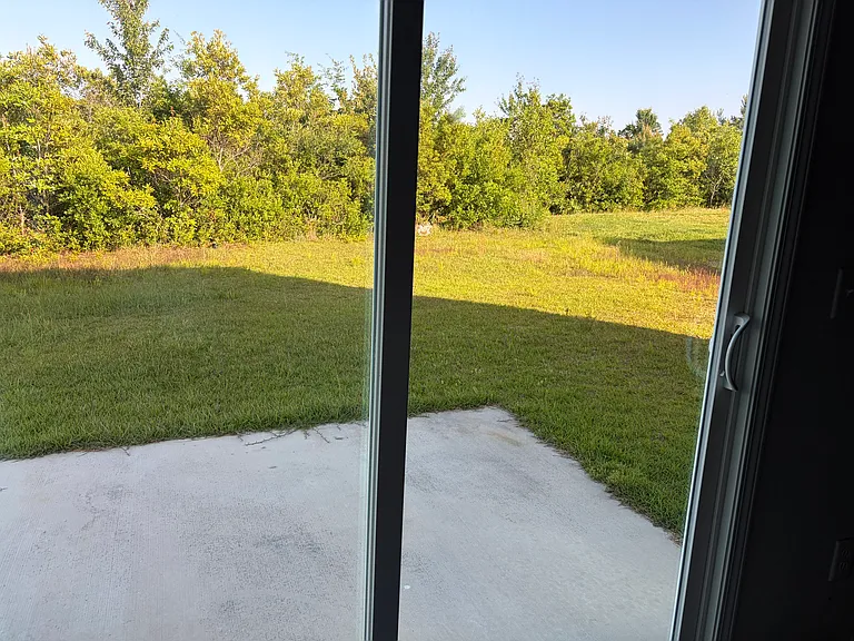 304 Range Cir — Photo 32