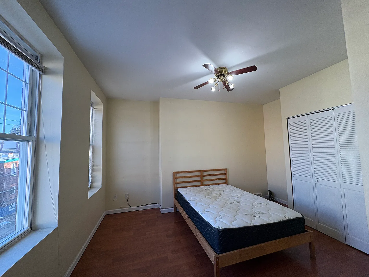 4916 Cypress St — Photo 4