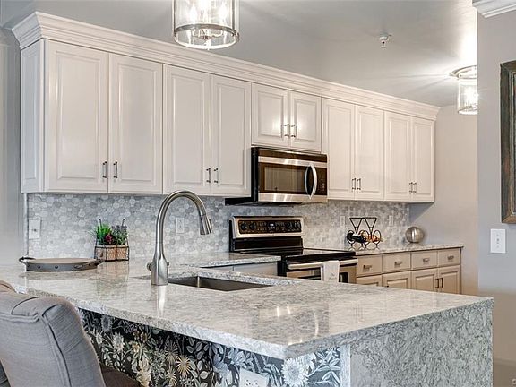 5th image of 301 Beacon Ridge Dr Unit 205