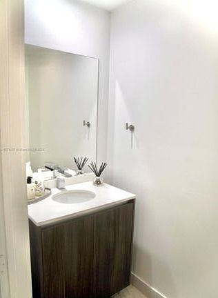 5th image of 488 NE 18th St Unit 2602