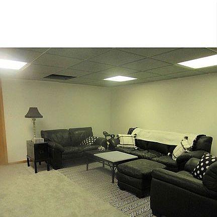 4th image of 35016 Hidden Cove Ct
