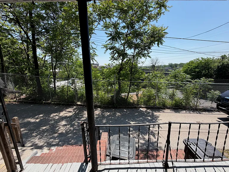 119 Pearl St #1 — Photo 37