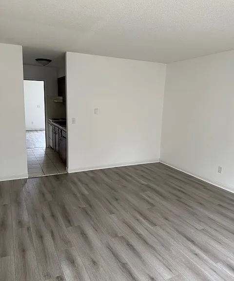 1201 Dixon Rd — Photo 3