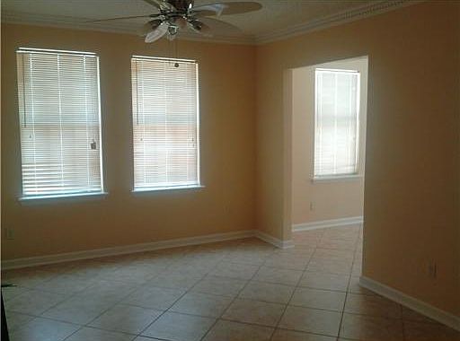 4th image of 2512 Jackson Blvd