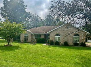 120 Iris Ln, Wheeling, WV 26003