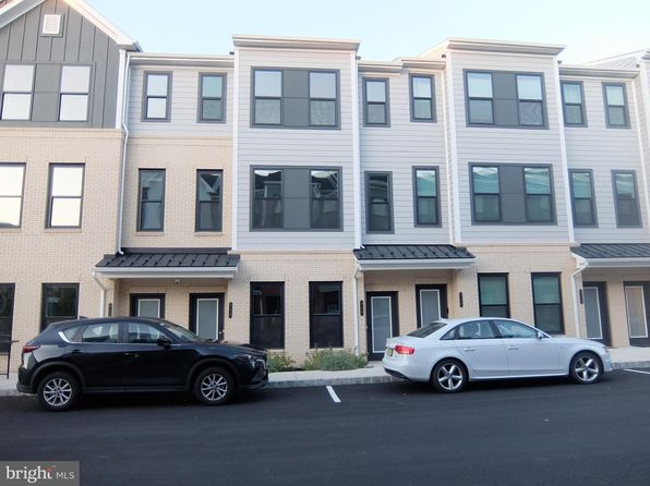 713 Parker Blvd