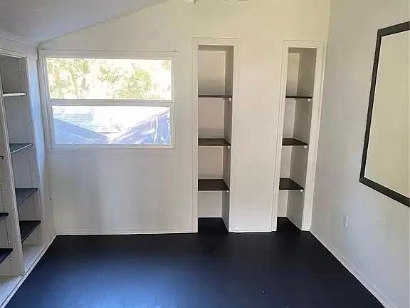 5th image of 808 Arietta Dr