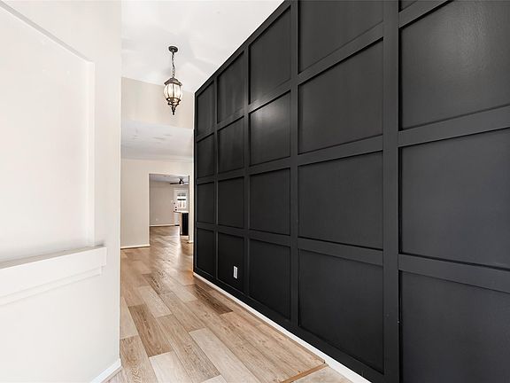 4th image of 12127 Carriage Oak Cir