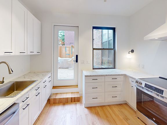 5th image of 647 Morgan Ave Floor 2