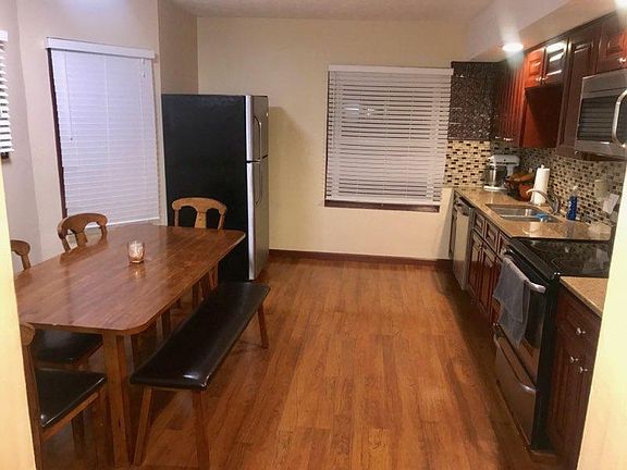 Previous tenants kitchen furnishings layout.
