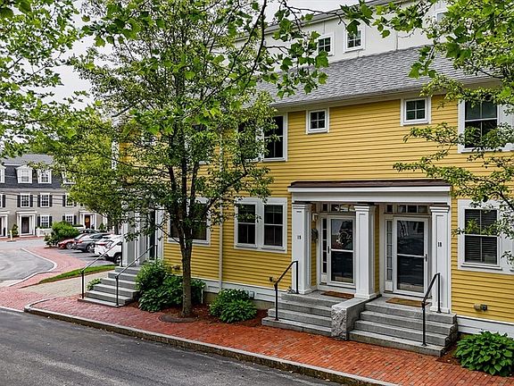 4th image of 129 Merrimac St Unit 19