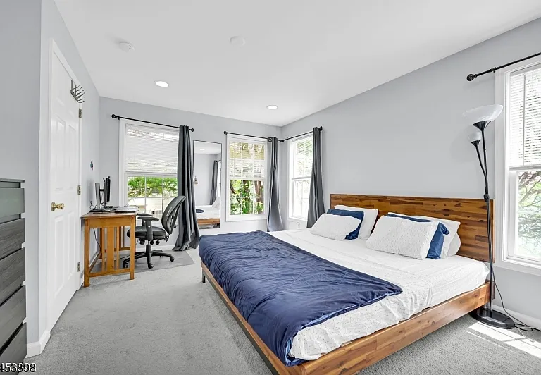 200 Barringer Dr — Photo 16