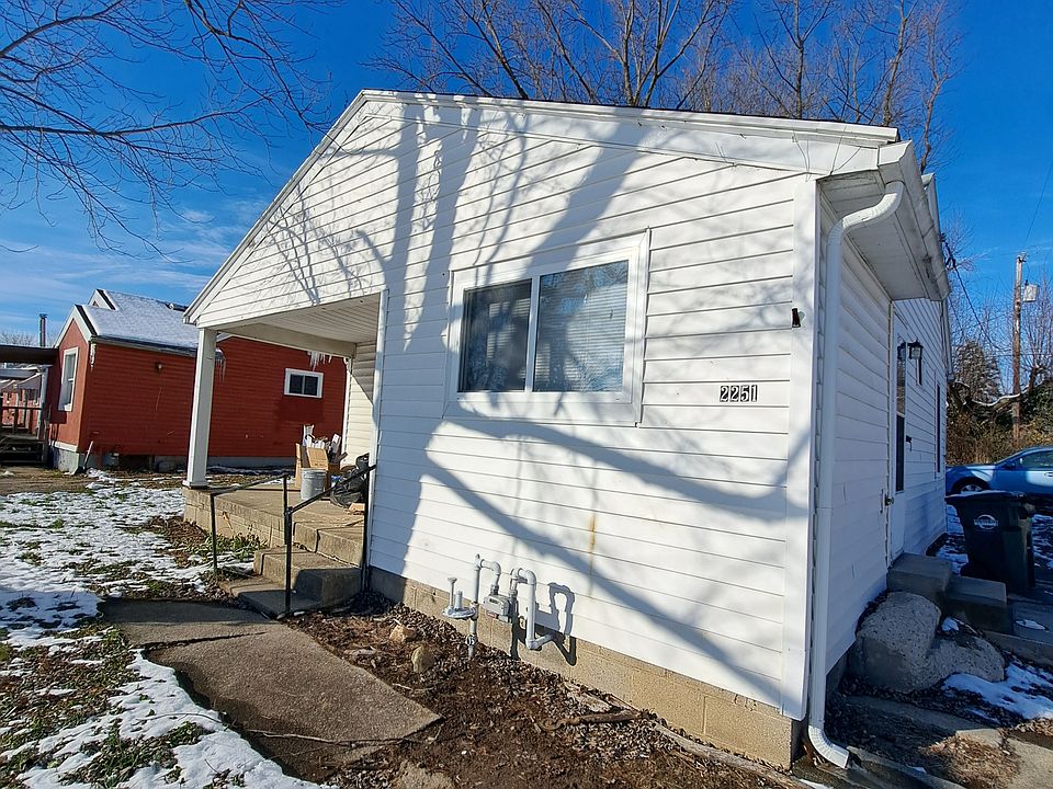 1st image of 2251 Martin Ave