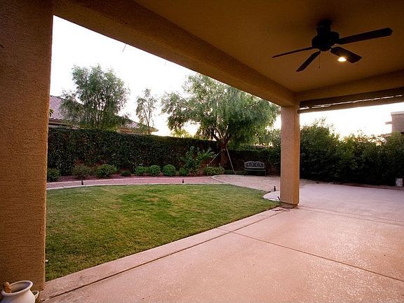 3rd image of 188 E Placita Lago Del Encanto