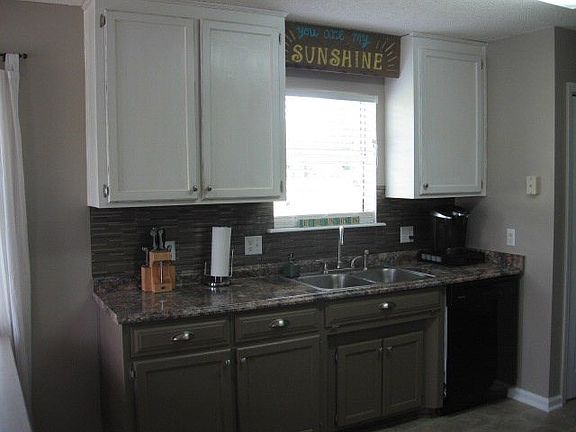 3rd image of 4013 Foxridge Ln