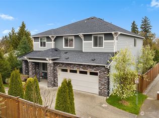 8439 NE 146th St, Kenmore, WA 98028