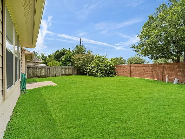 2012 Roaring Springs Dr — Photo 11