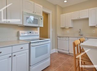 1109 Boylston St APT 10A, Boston, MA 02215