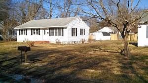 3rd image of 113 Heartwood Dr