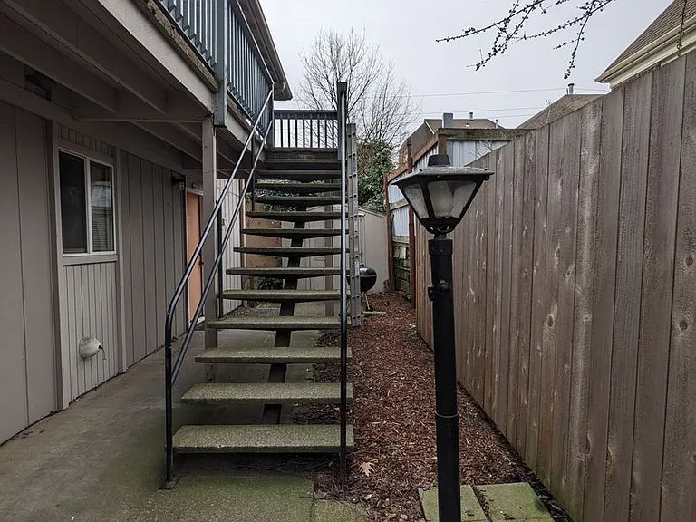 4405-4425 SE 15th Ave — Photo 47