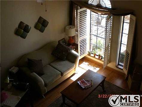 4th image of 7669 Windcrest Dr
