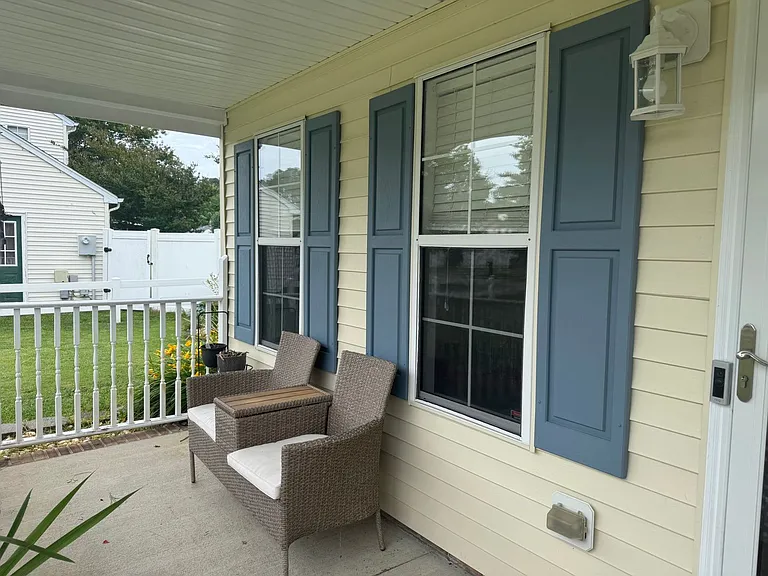 6 Old Pond Ct — Photo 4