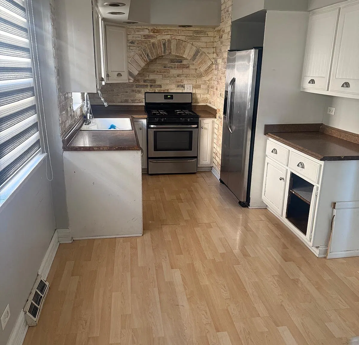 3 bed, 1.5 bath, 1032 sqft, $2,800 — Photo 4