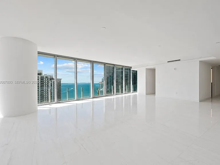 300 Biscayne Boulevard Way #4201E — Photo 8