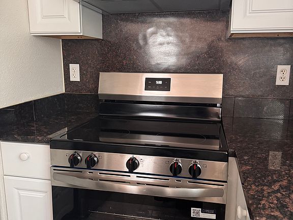 3rd image of 1160 Monroe Ave NE APT D2