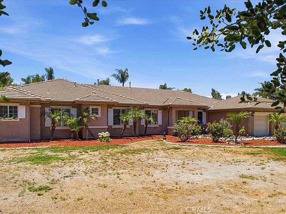 3rd image of 23841 Piedras Rd