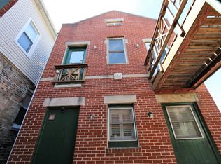 910 S Miller St, Chicago, IL 60607