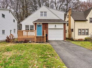 38 Chelsea Rd, Rochester, NY 14617