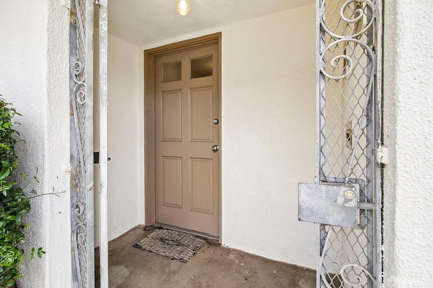 390 Teddy Ave - Photo 4
