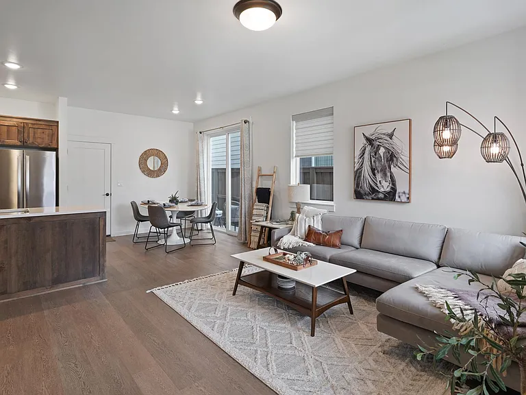 2376 NE Victor Pl — Photo 20