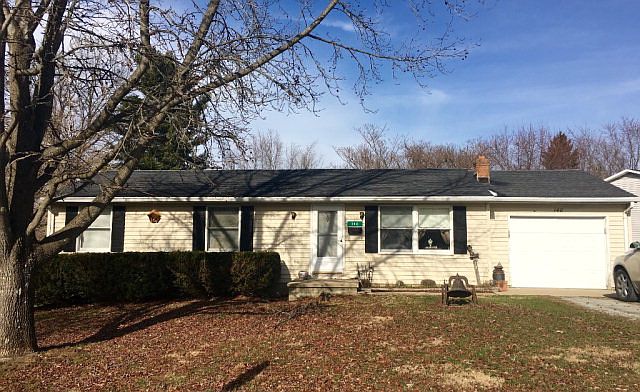 1st image of 140 W Josie Ave
