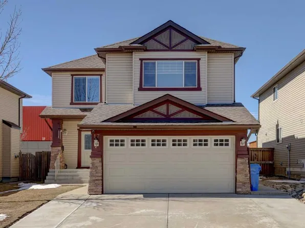 17 SW Royal Birch Way NW, Calgary, AB T3G 5X5