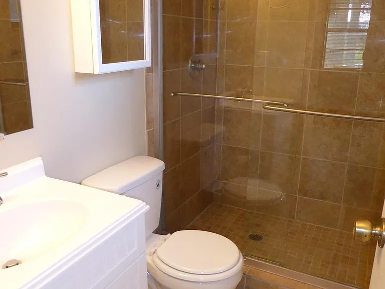 2175 Highland Ave — Photo 4