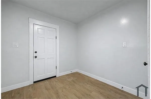 Building Photo - 122 W 85th St