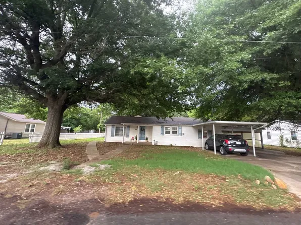 914 Pruitt St, Kennett, MO 63857