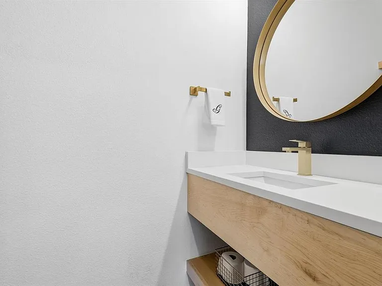 441 Matchbox St — Photo 10