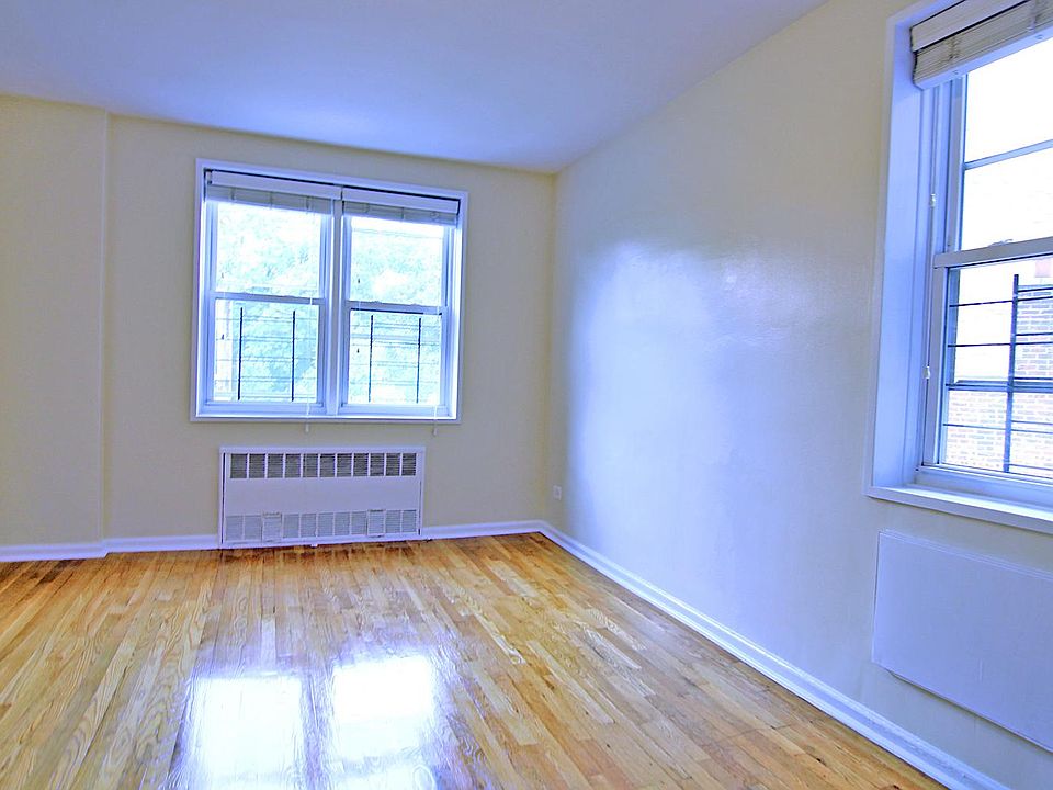 2nd image of 277 E 207th St APT 4J