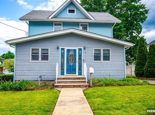 116 W Quackenbush Avenue, Dumont, NJ 07628