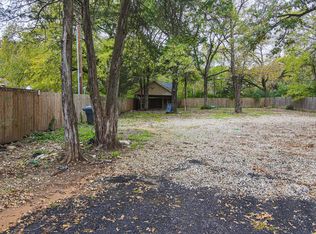 1911 Haymarket Rd, Dallas, TX 75253