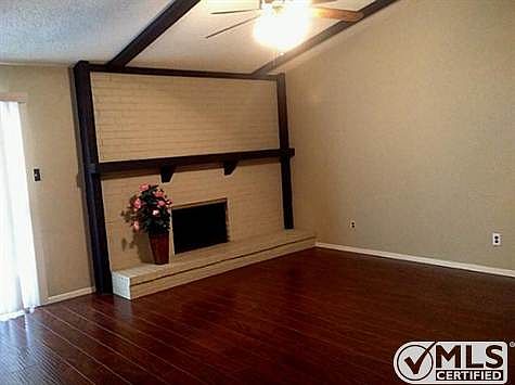 2nd image of 3333 Wentworth St