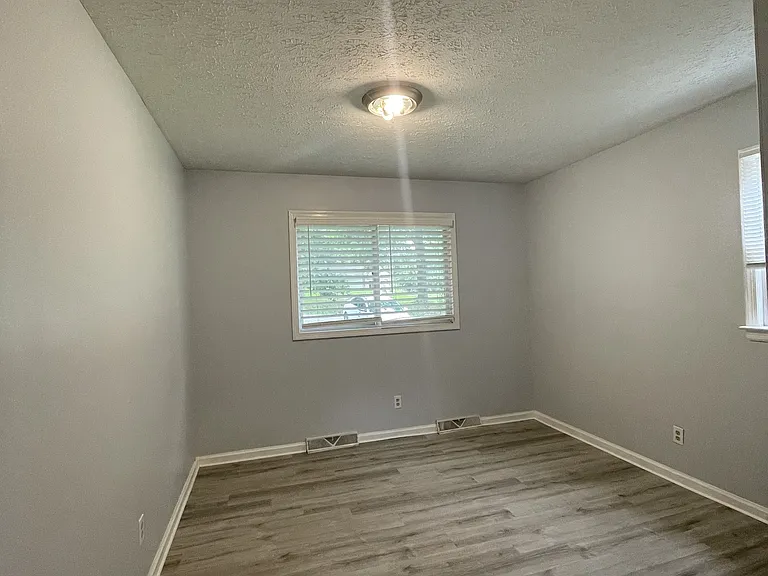 112 Camp Ave #A — Photo 9